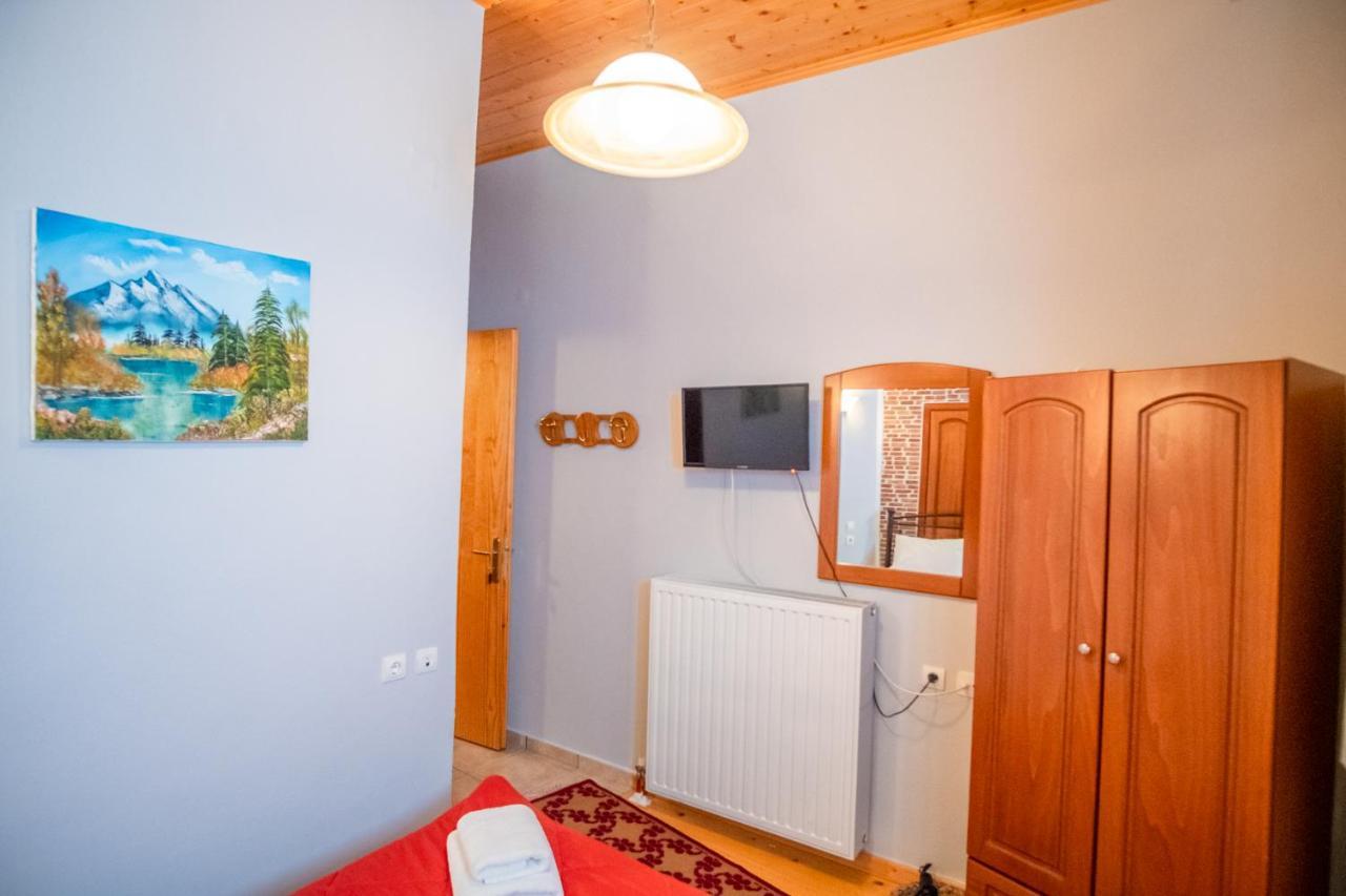 Gkoura Hotel Сирако Екстериор снимка